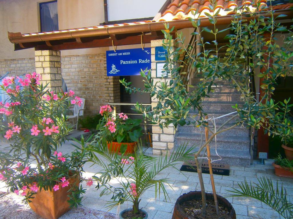 Bed & Breakfast Pansion Rade Hotel Pirovac Buitenkant foto