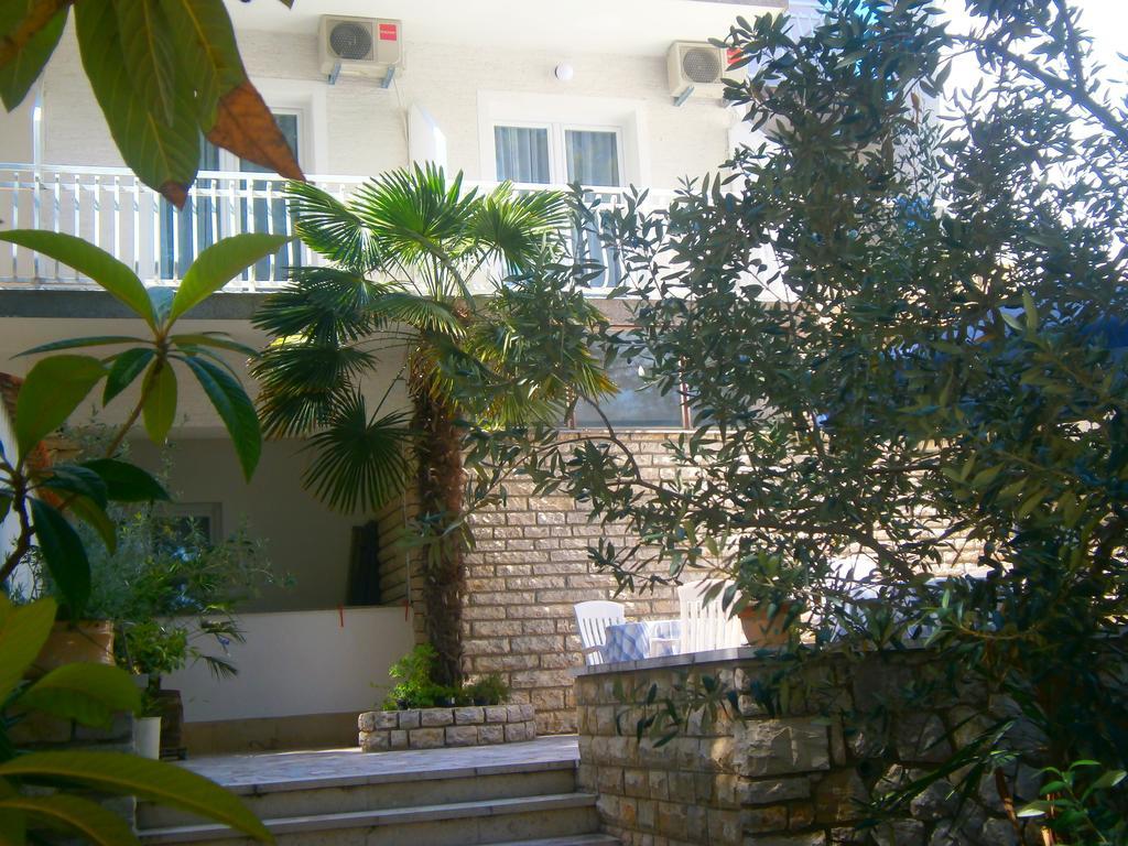 Bed & Breakfast Pansion Rade Hotel Pirovac Buitenkant foto