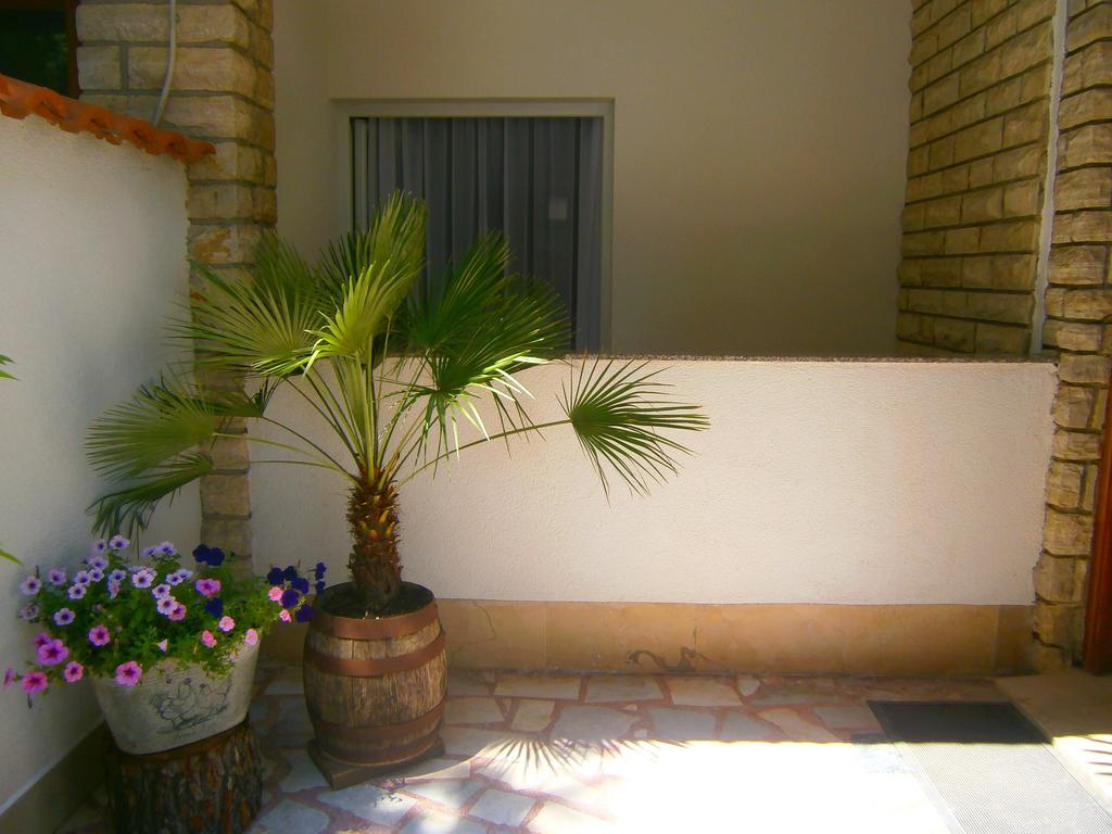 Bed & Breakfast Pansion Rade Hotel Pirovac Buitenkant foto